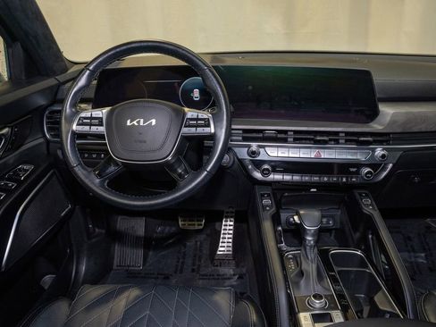 Certified 2024 Kia Telluride SX Prestige X-Line image 2