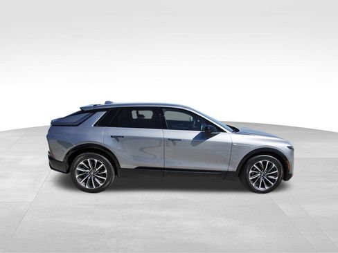 New 2026 Cadillac Lyriq Sport image 5