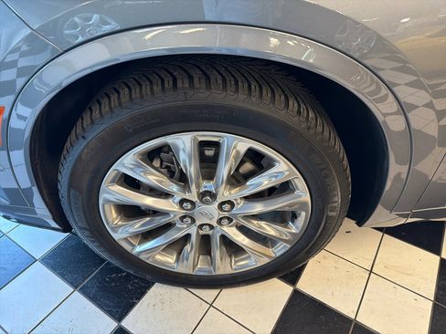 Used 2021 Cadillac XT6 Premium Luxury image 10