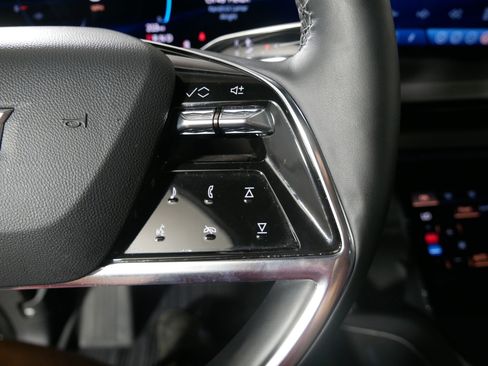 Used 2026 Cadillac Vistiq Sport w/ LPO, Floor Liner Package AWD/4WD image 28