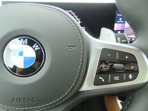 New 2026 BMW X5 xDrive40i w/ M Sport Package image 12