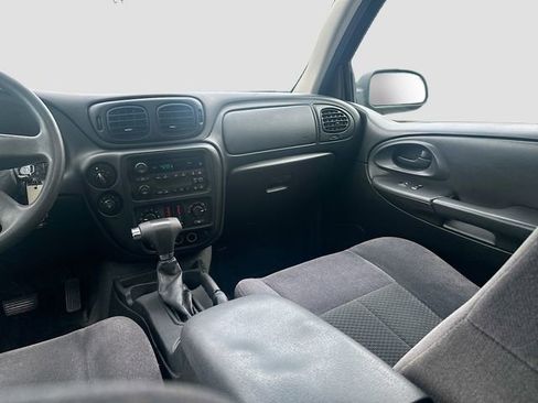 Used 2008 Chevrolet TrailBlazer LT w/ Sun And Sound Package AWD/4WD image 23