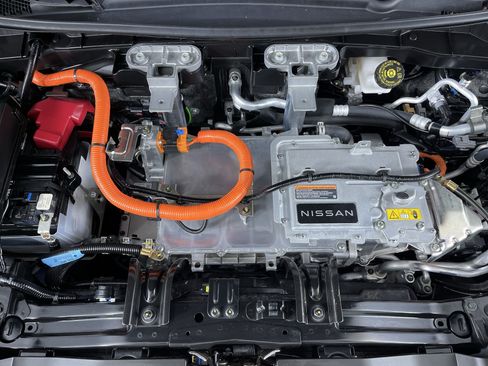 Certified 2024 Nissan Ariya AWD image 27
