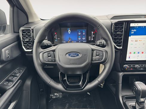 New 2025 Ford Ranger XLT w/ Black Appearance Package AWD/4WD image 15