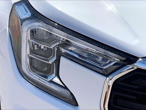 Certified 2024 GMC Terrain SLE FWD image 31