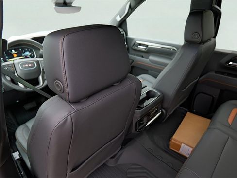 New 2026 GMC Sierra 2500 AT4 w/ AT4 Premium Plus Package image 22