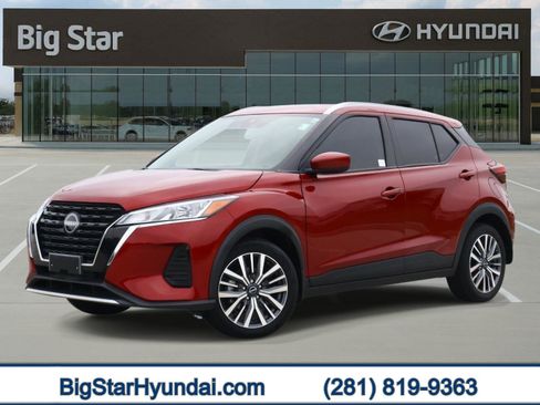 Used 2024 Nissan Kicks SV FWD image 1