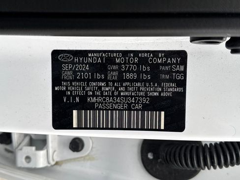 Used 2025 Hyundai Venue SEL image 20