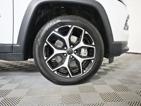 Used 2025 Jeep Compass Limited AWD/4WD image 11