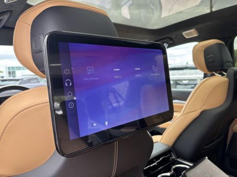 New 2026 Cadillac Escalade IQL Sport 2 AWD/4WD image 17