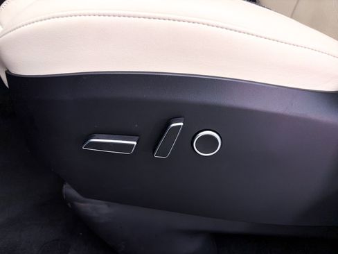 Used 2022 Tesla Model X Plaid AWD/4WD image 19