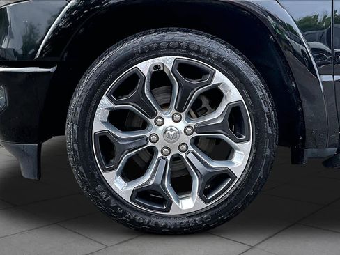 Used 2019 RAM 1500 Limited AWD/4WD image 11