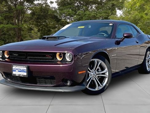 Used 2022 Dodge Challenger R/T w/ Shaker Package image 3