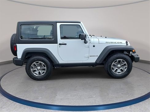 Used 2015 Jeep Wrangler Rubicon w/ Power Convenience Group image 5