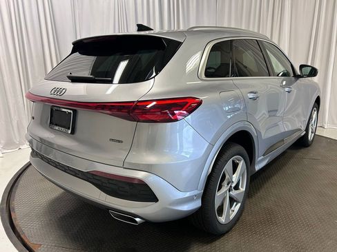 Certified 2025 Audi Q5 Premium w/ Premium Plus AWD/4WD image 29