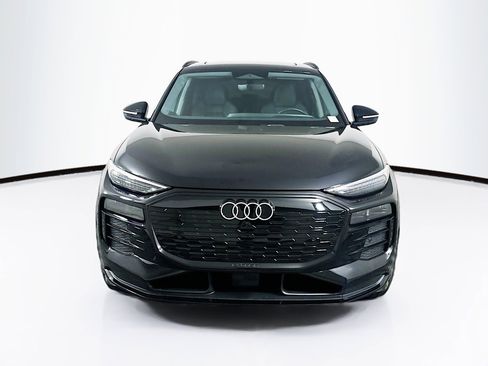 Used 2025 Audi Q6 e-tron Premium Plus w/ Premium Plus RWD image 2