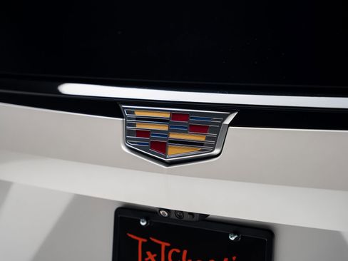 Used 2021 Cadillac Escalade ESV Sport Platinum RWD image 30