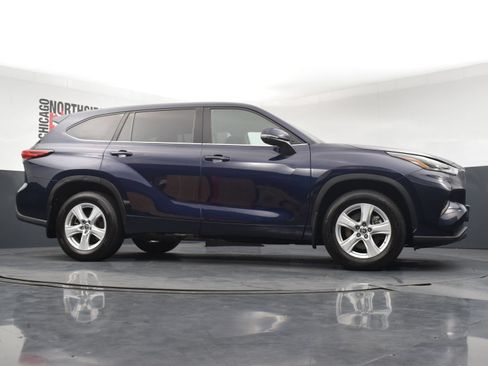 Used 2023 Toyota Highlander L FWD image 29