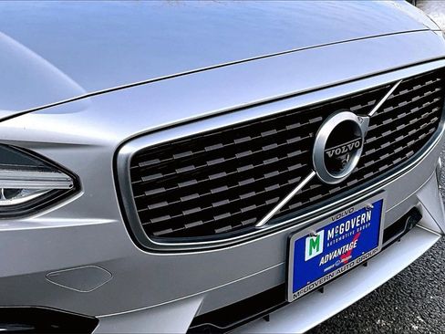 Used 2020 Volvo S90 T6 R-Design w/ Protection Package Premier image 33