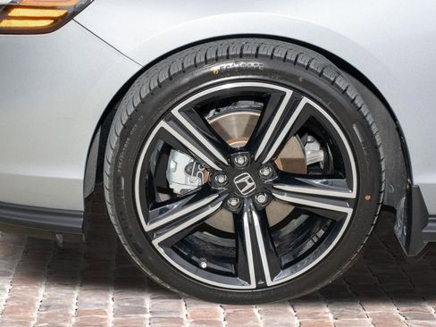 Certified 2023 Honda Accord Sport image 39