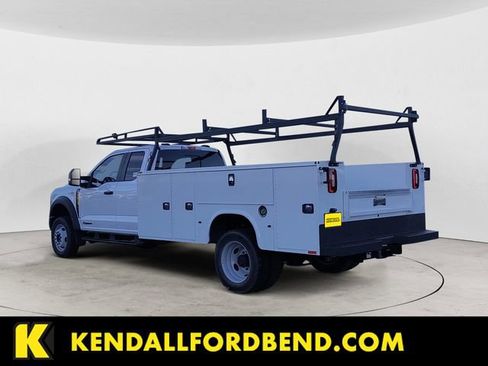 New 2025 Ford F550 4x4 Supercab Super Duty image 3
