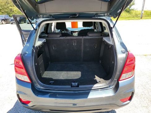 Used 2021 Chevrolet Trax LS w/ Tint and Cruise Package FWD image 18