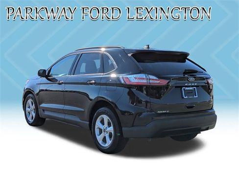 Used 2021 Ford Edge SE image 7