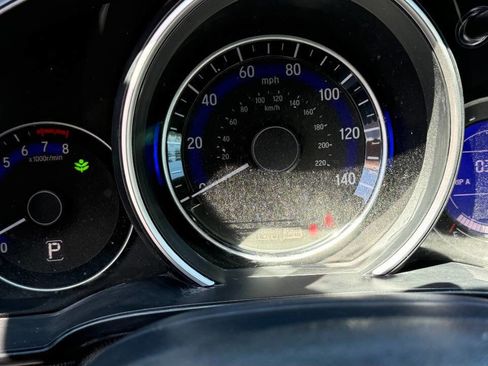 Used 2019 Honda Fit LX image 9