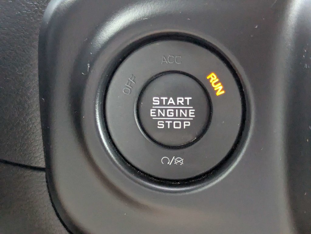 Used 2023 Jeep Wrangler Unlimited Sahara w/ Cold Weather Group AWD/4WD image 29