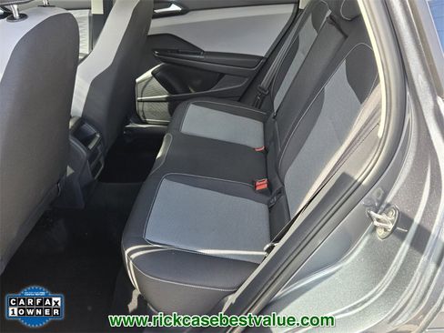 Used 2022 Volkswagen Taos S image 12