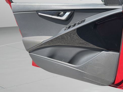 Certified 2024 Kia Niro Wind FWD image 24