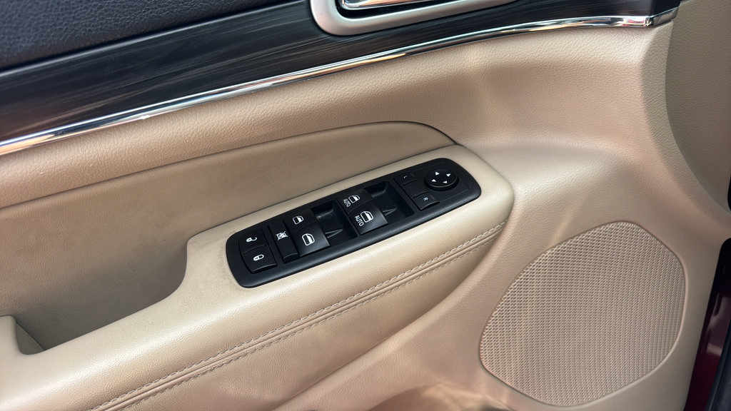 Used 2020 Jeep Grand Cherokee Limited RWD image 19