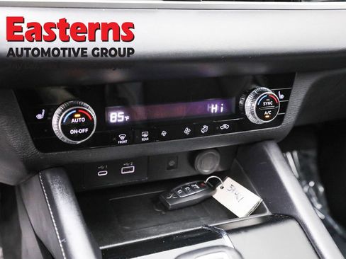 Used 2024 Mitsubishi Outlander SE image 19