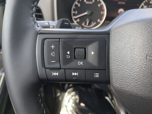 Certified 2026 Nissan Rogue SV FWD image 23