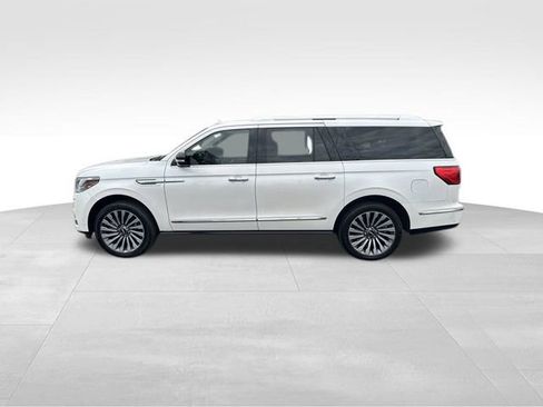 Used 2019 Lincoln Navigator L Reserve image 19