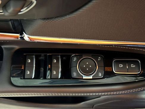 Used 2020 Lincoln Corsair Reserve w/ Equipment Group 202A image 8