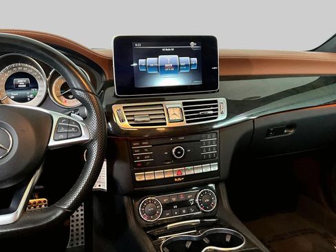 Used 2017 Mercedes-Benz CLS 550 4MATIC image 7