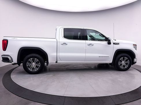 Used 2024 GMC Sierra 1500 SLT AWD/4WD image 38