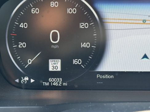 Used 2019 Volvo XC90 T6 Momentum w/ Advanced Package AWD/4WD image 6