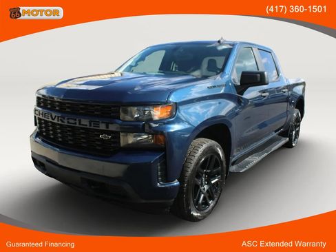 Used 2022 Chevrolet Silverado 1500 Custom w/ LPO, Blackout Package AWD/4WD image 1