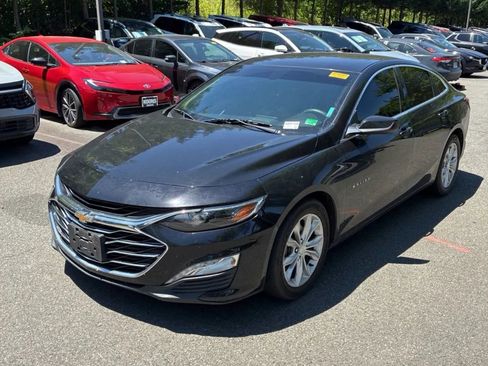Used 2019 Chevrolet Malibu LT FWD image 1