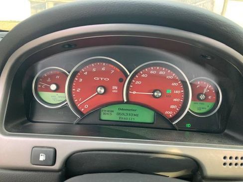 Used 2005 Pontiac GTO RWD image 21