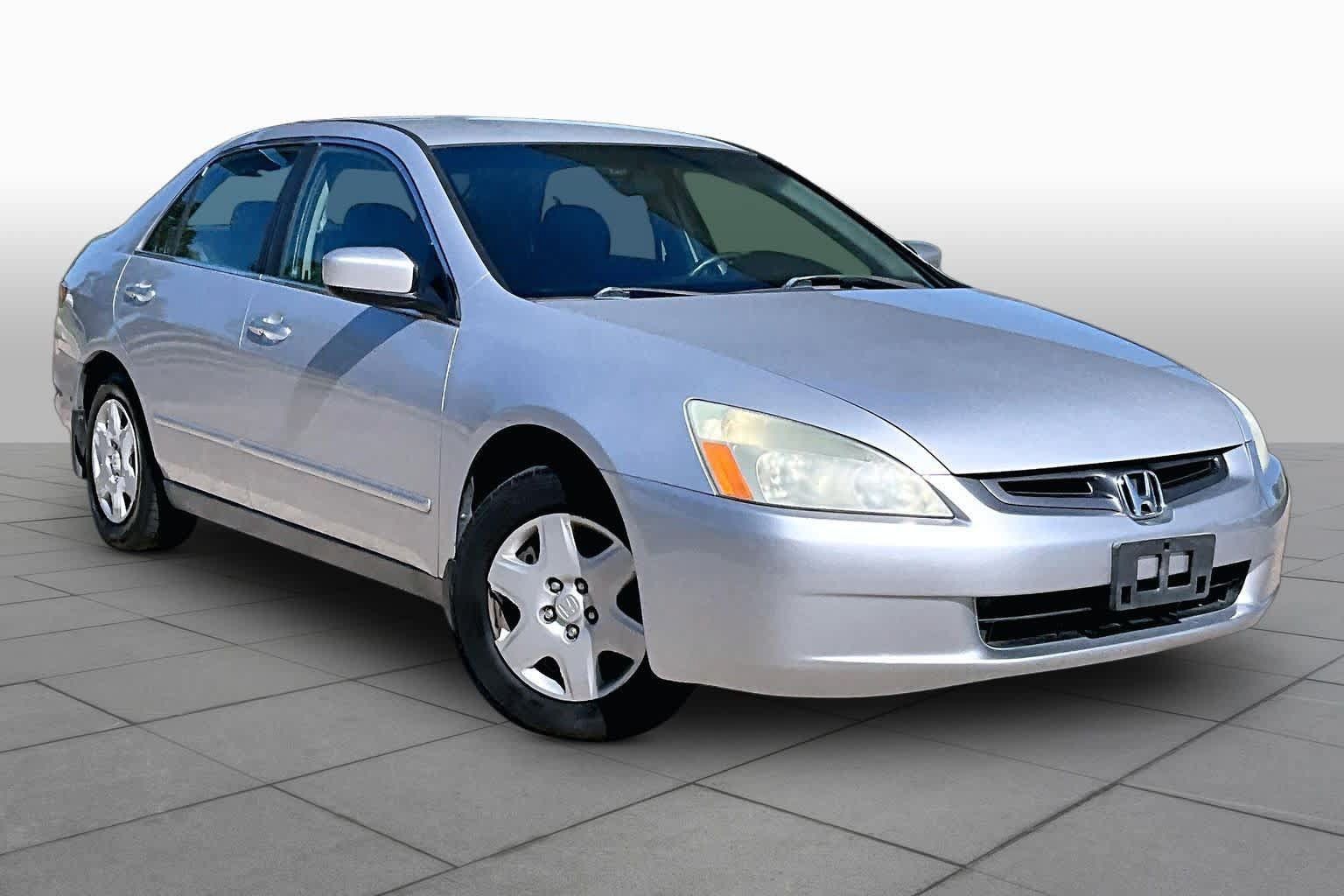 Used 2005 Honda Accord LX image 2