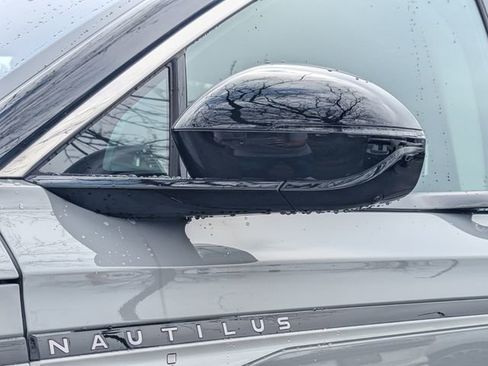 New 2026 Lincoln Nautilus Premier image 11