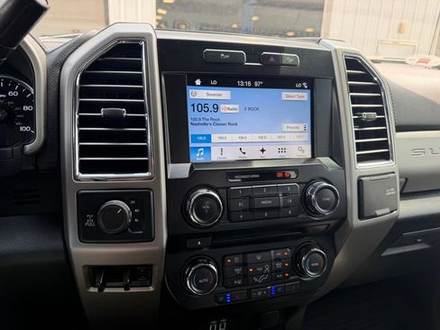 Used 2017 Ford F250 Lariat w/ Lariat Value Package AWD/4WD image 5