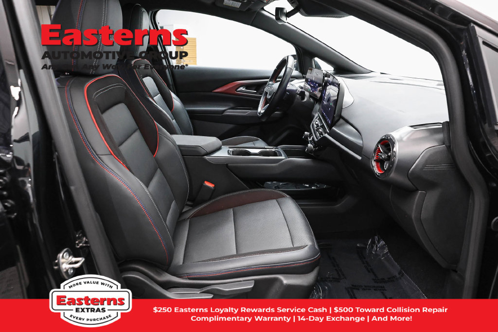 Used 2024 Chevrolet Equinox EV RS FWD image 22