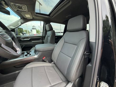 New 2026 GMC Sierra 2500 SLT w/ SLT Premium Package AWD/4WD image 10