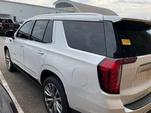 Used 2021 GMC Yukon Denali w/ Denali Ultimate Package AWD/4WD image 4