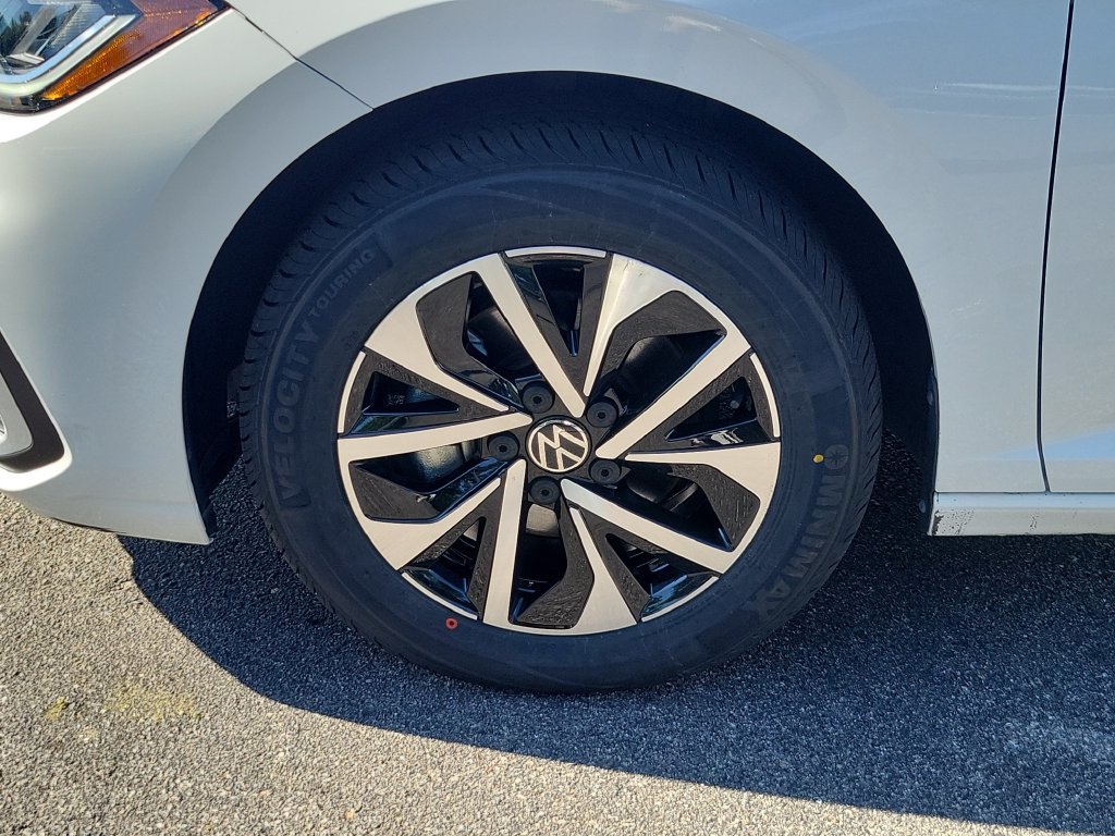Used 2025 Volkswagen Jetta S FWD image 9