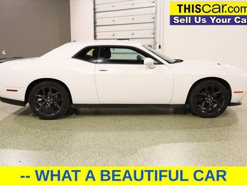 Used 2020 Dodge Challenger SXT w/ Blacktop Package image 8